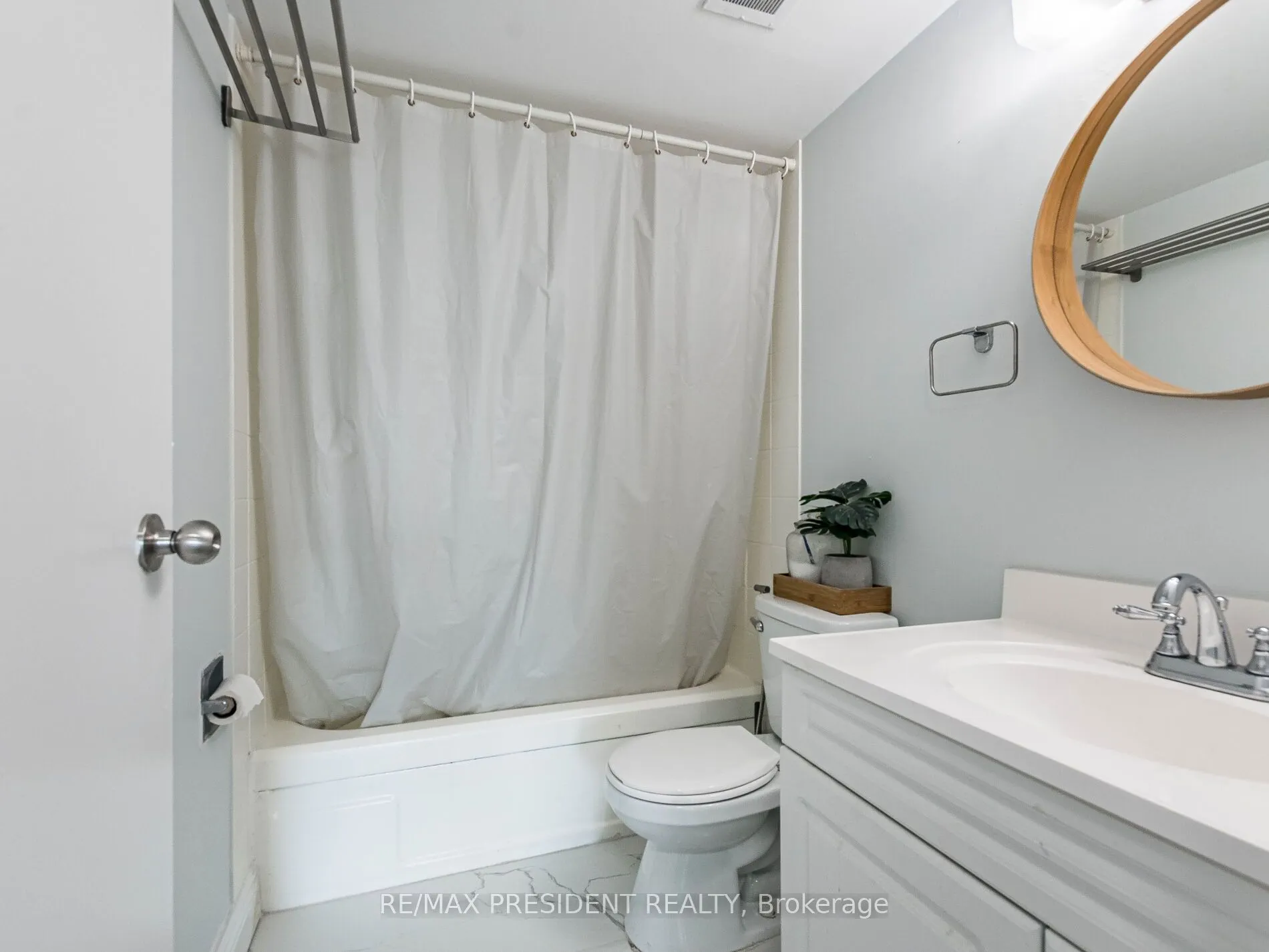 21 Knightsbridge Road, #1209