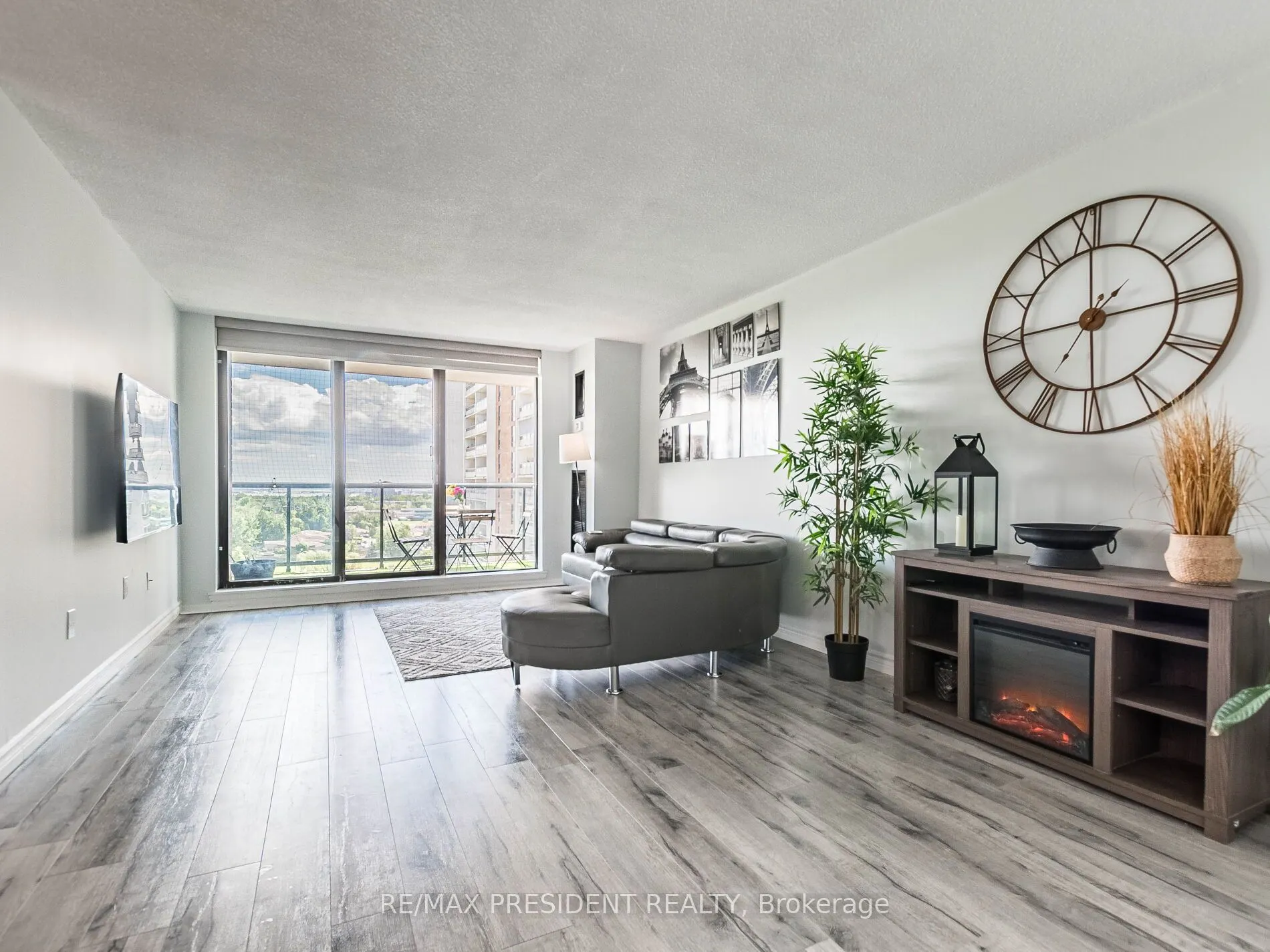 21 Knightsbridge Road, #1209