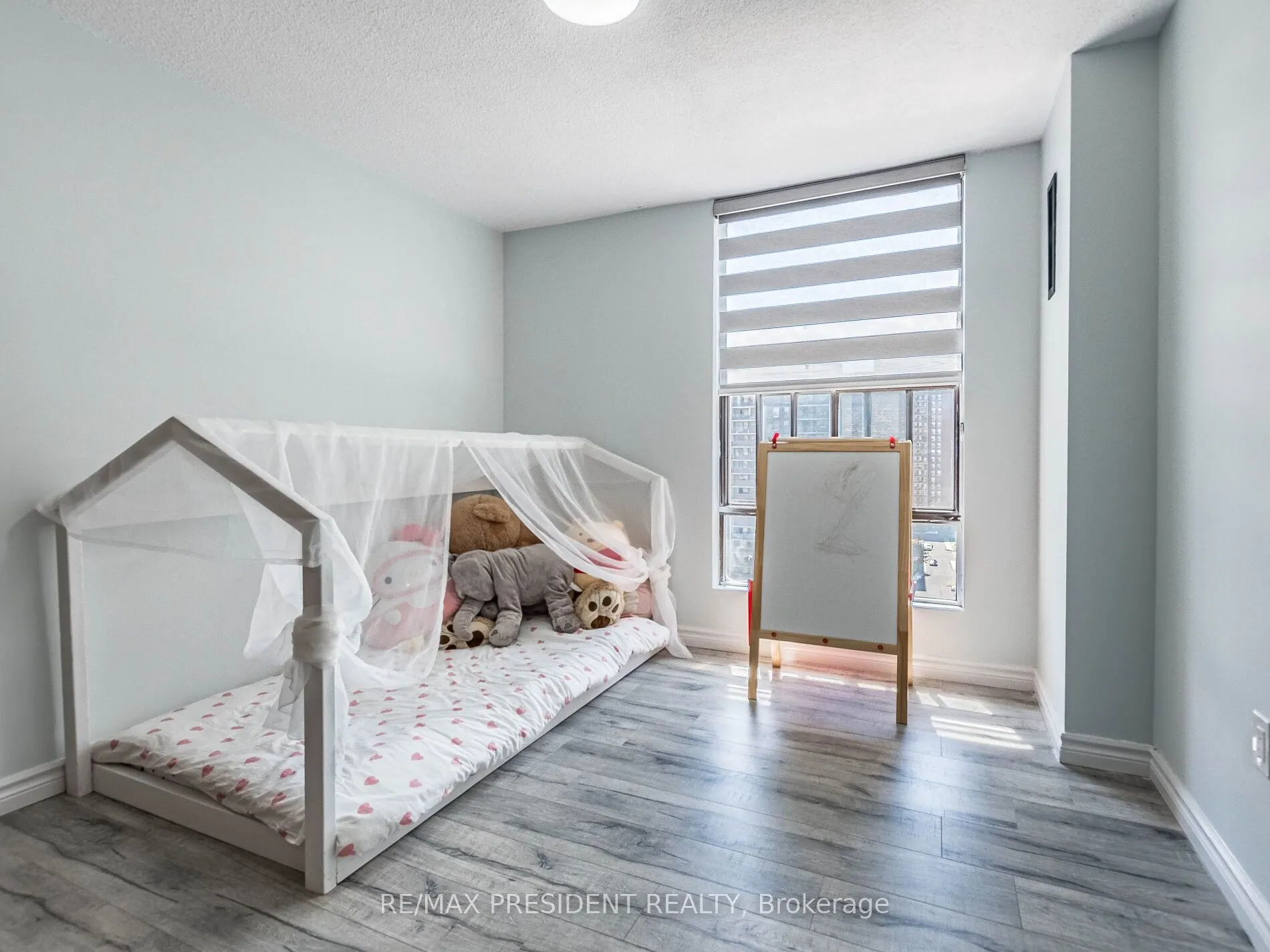 21 Knightsbridge Road, #1209