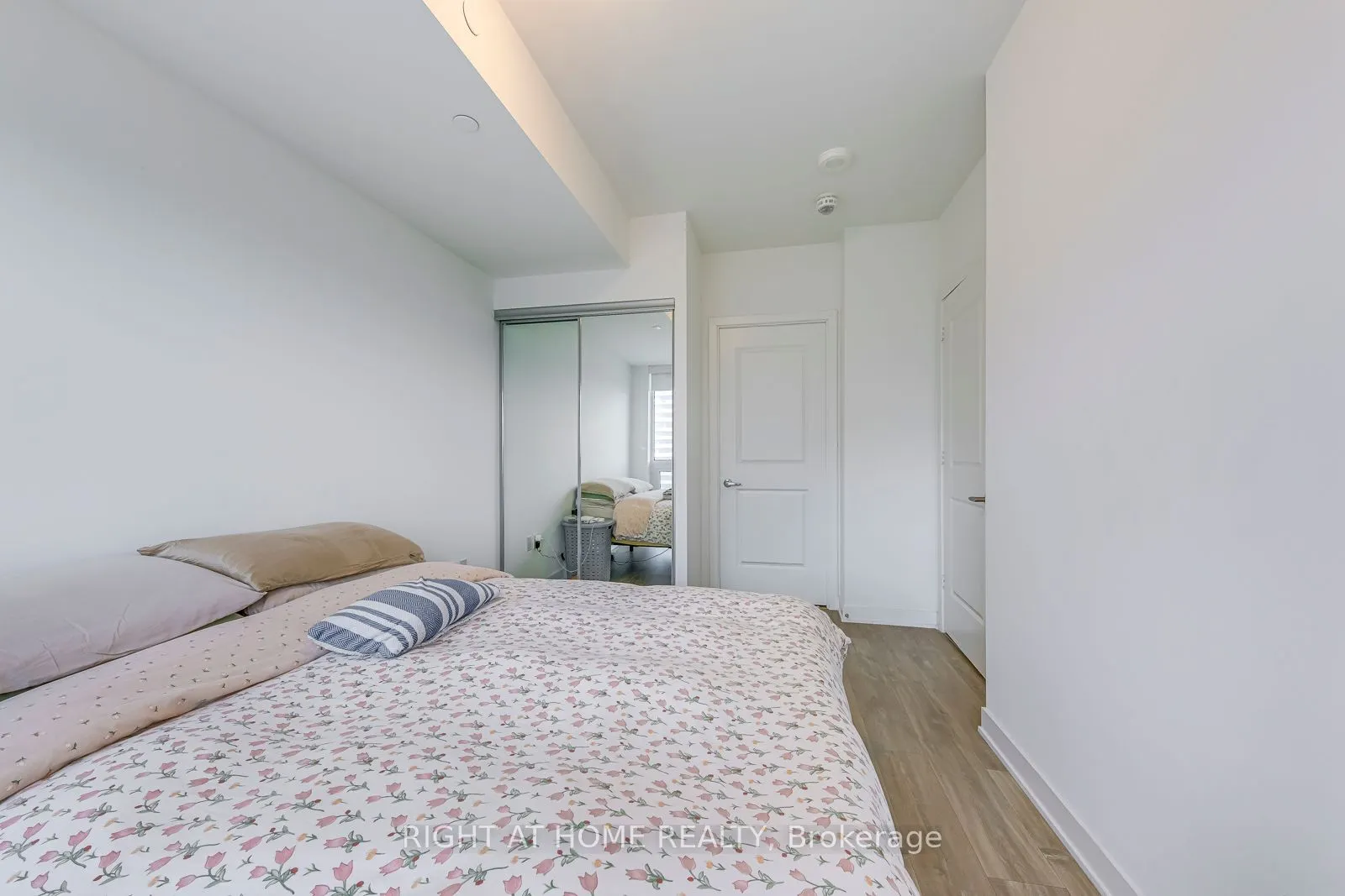 4675 Metcalfe Avenue, #1210