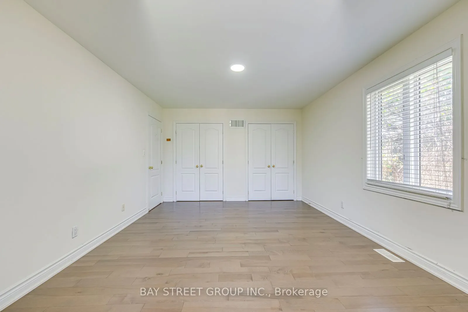 2273 Woodfield Road