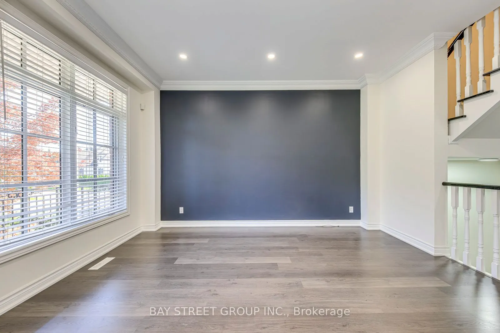 2273 Woodfield Road