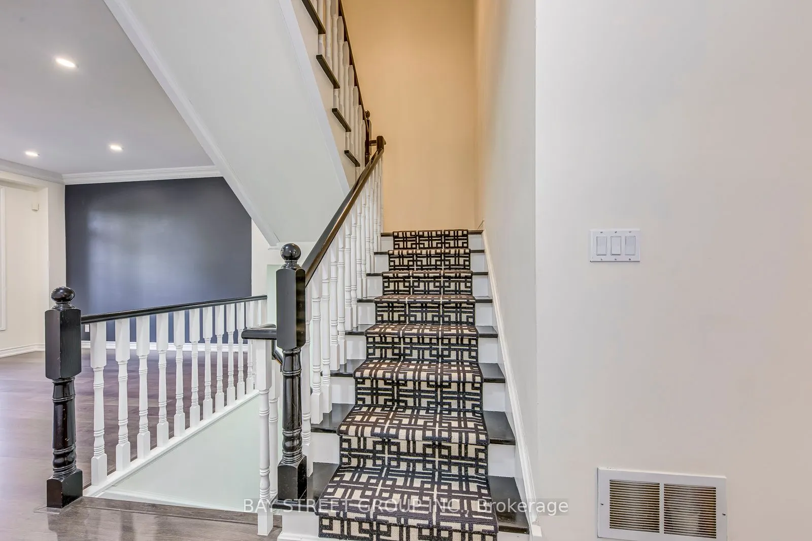 2273 Woodfield Road