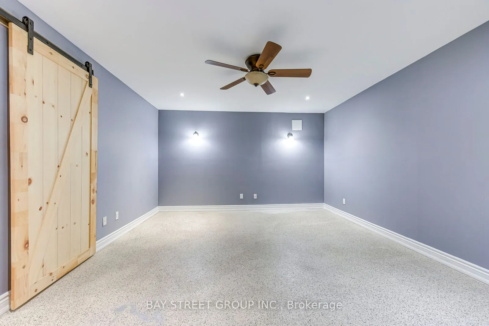 2273 Woodfield Road
