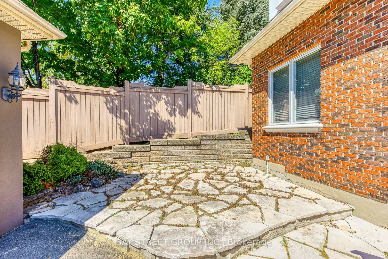 2273 Woodfield Road