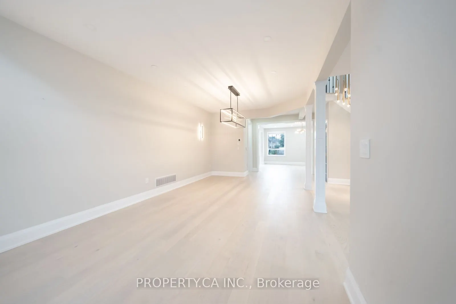 22 Maldives Crescent