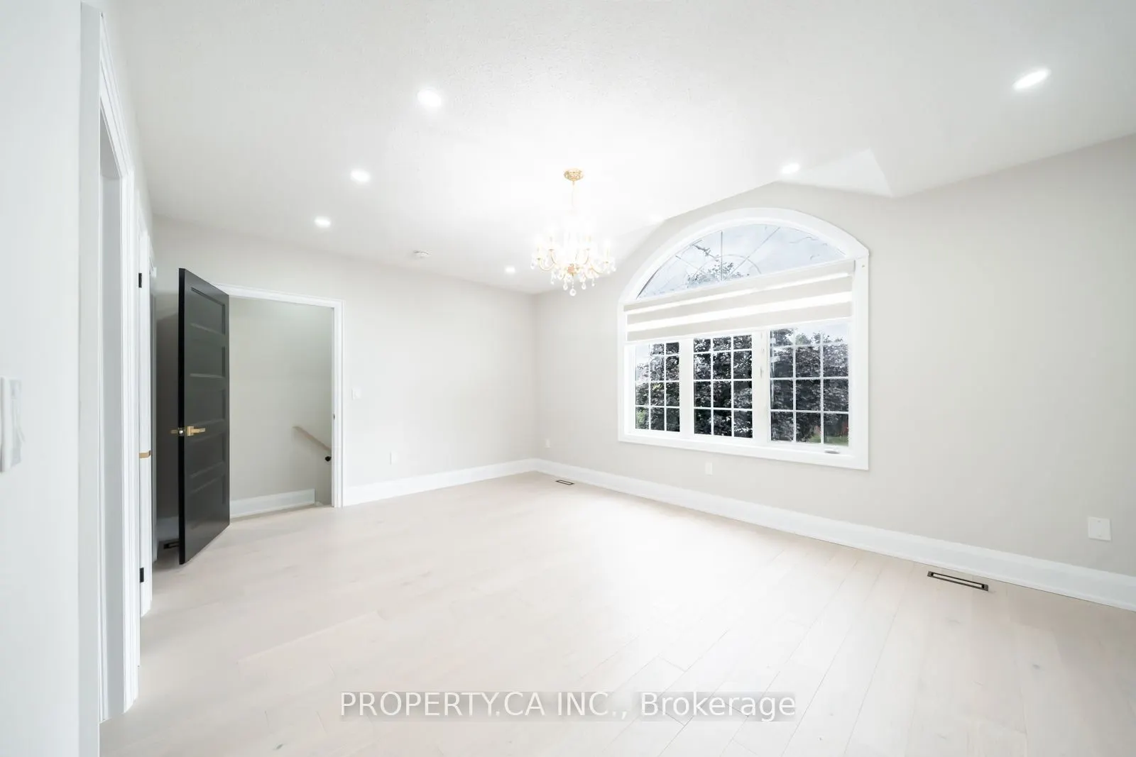 22 Maldives Crescent
