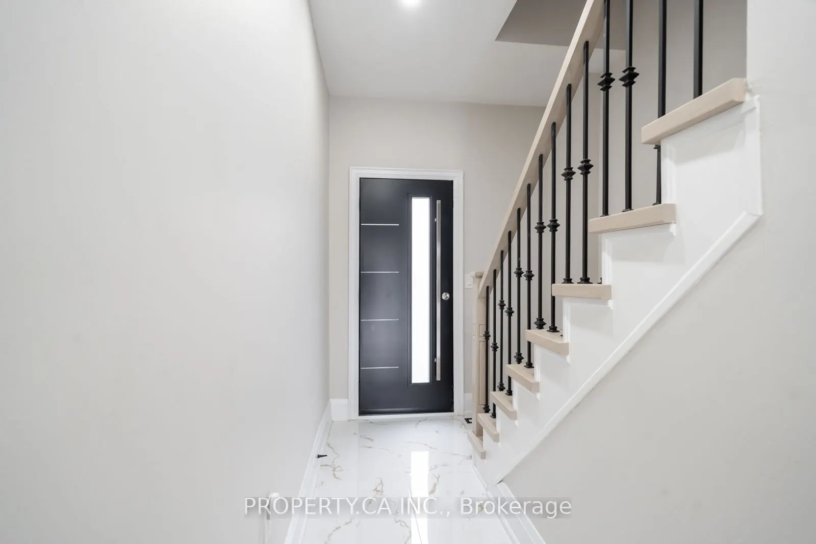 22 Maldives Crescent