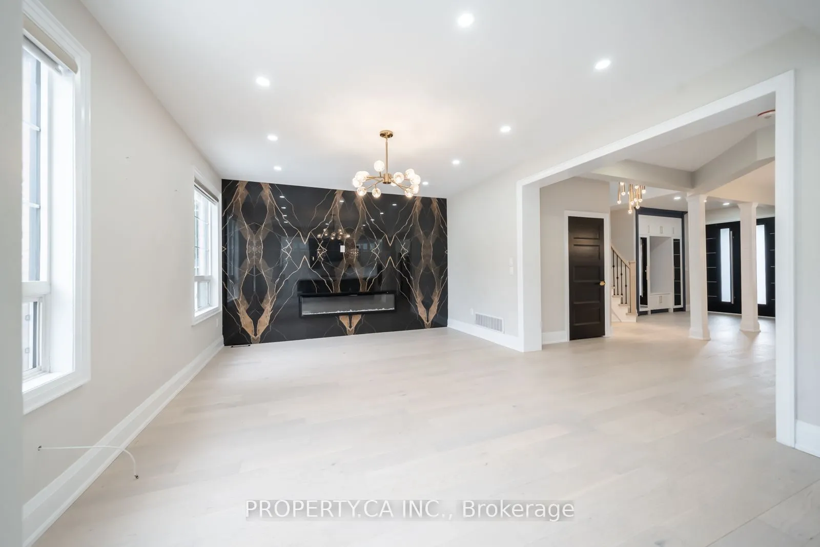 22 Maldives Crescent