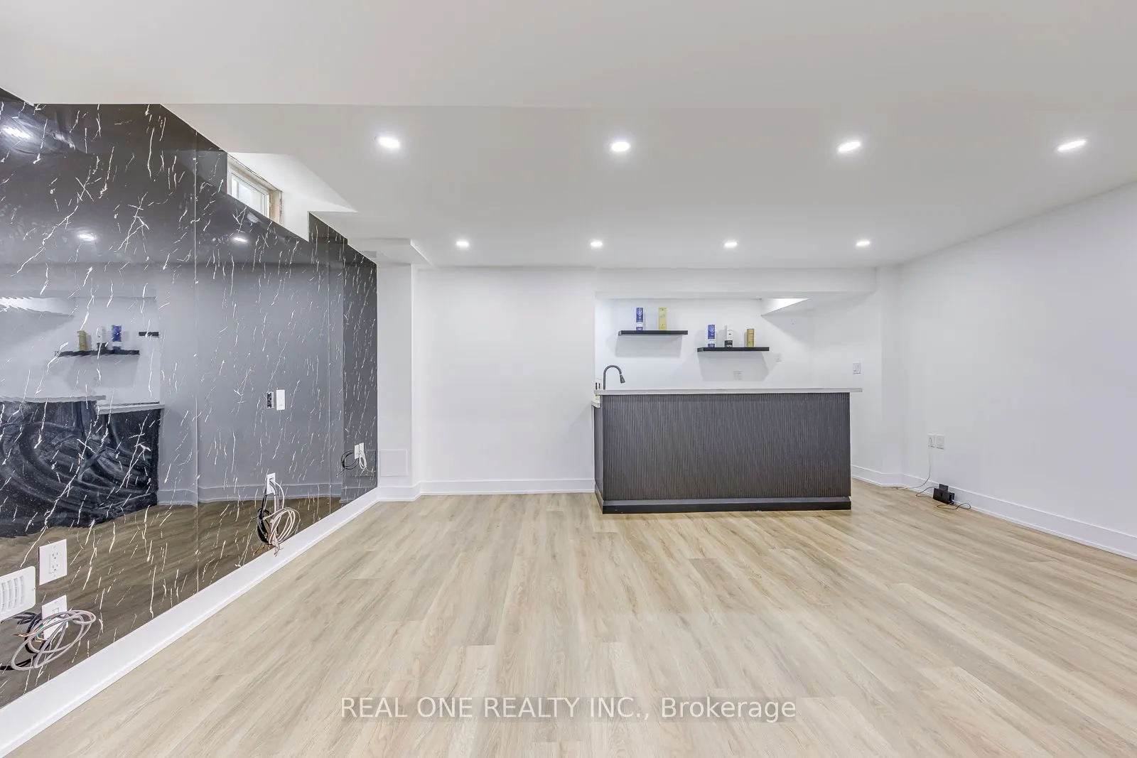 2240 Pine Glen Road