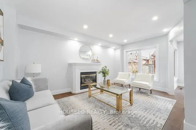 23 Fenflower Court