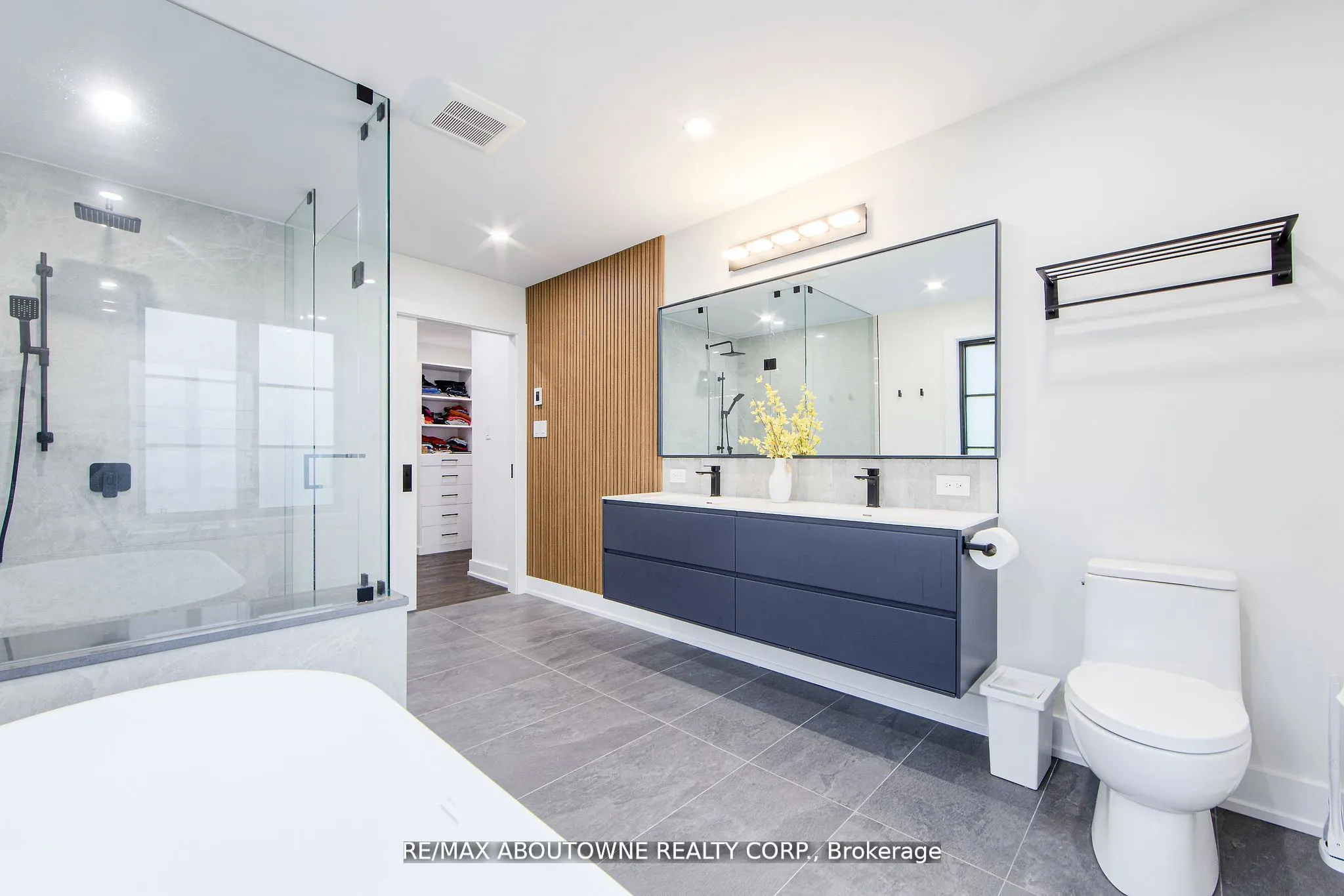1319 Greeneagle Drive