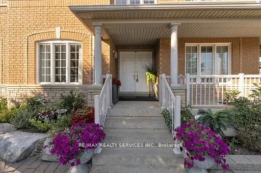 98 Mccrimmon Drive