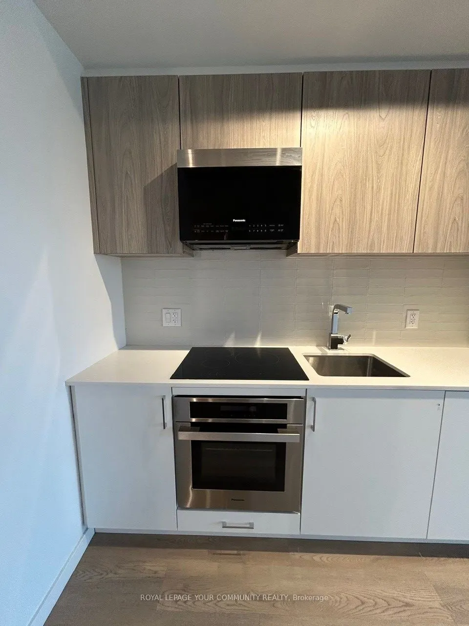 689 The Queensway, #424