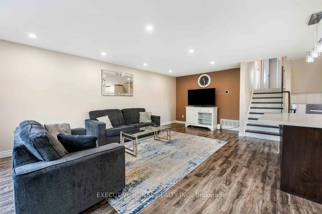 7610 Black Walnut Trail