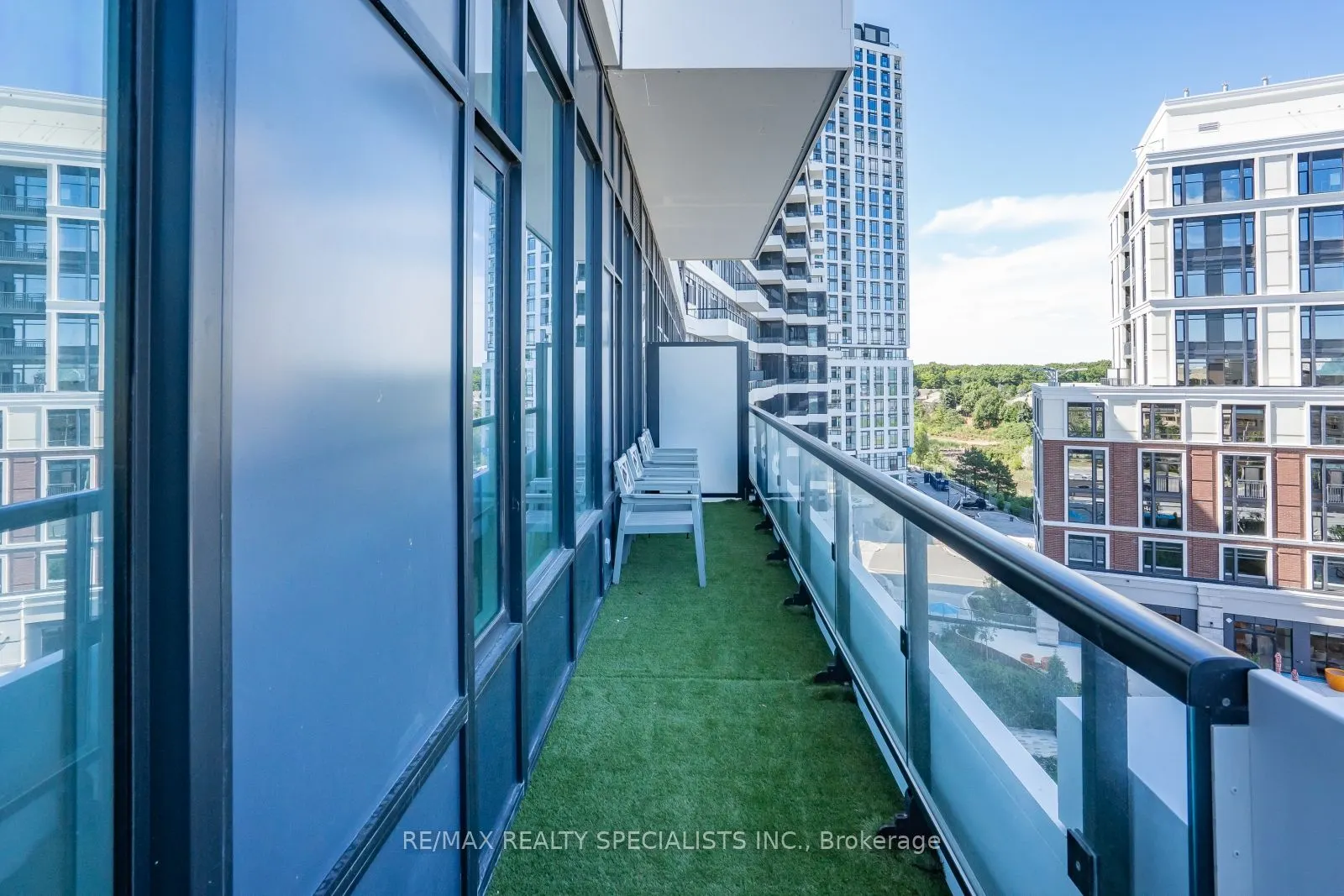 2485 Eglinton Avenue W, #716