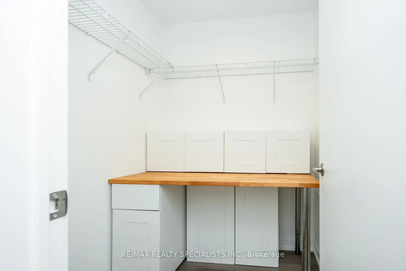 2485 Eglinton Avenue W, #716