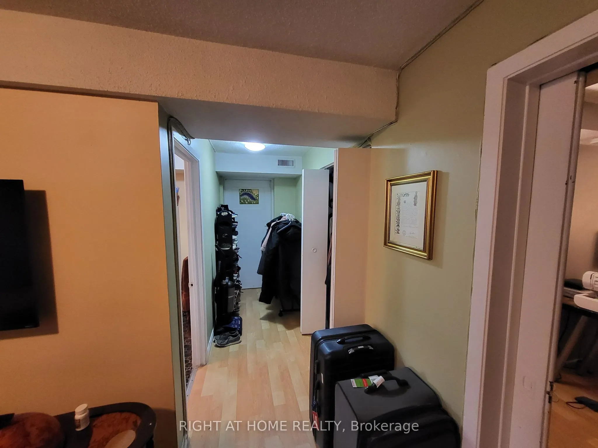 2123 Lawrence Avenue W, ##1