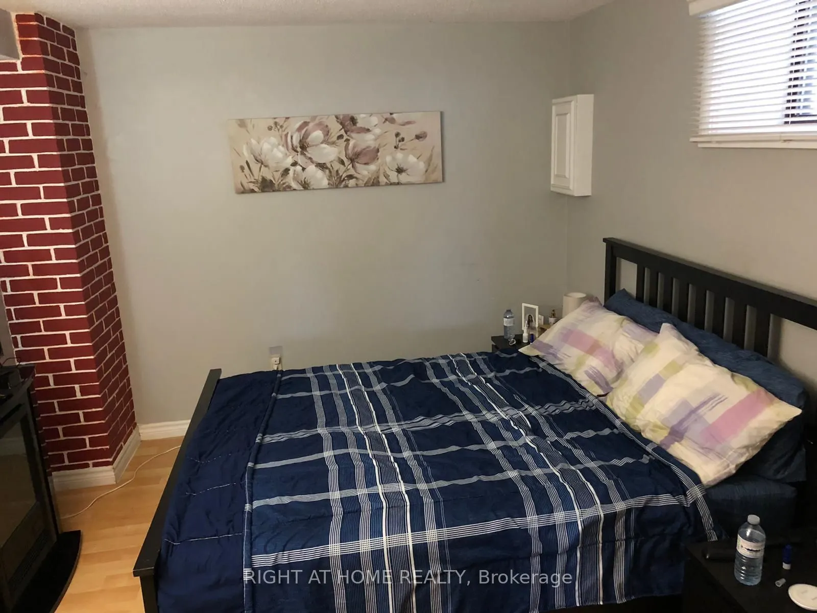 2123 Lawrence Avenue W, ##1