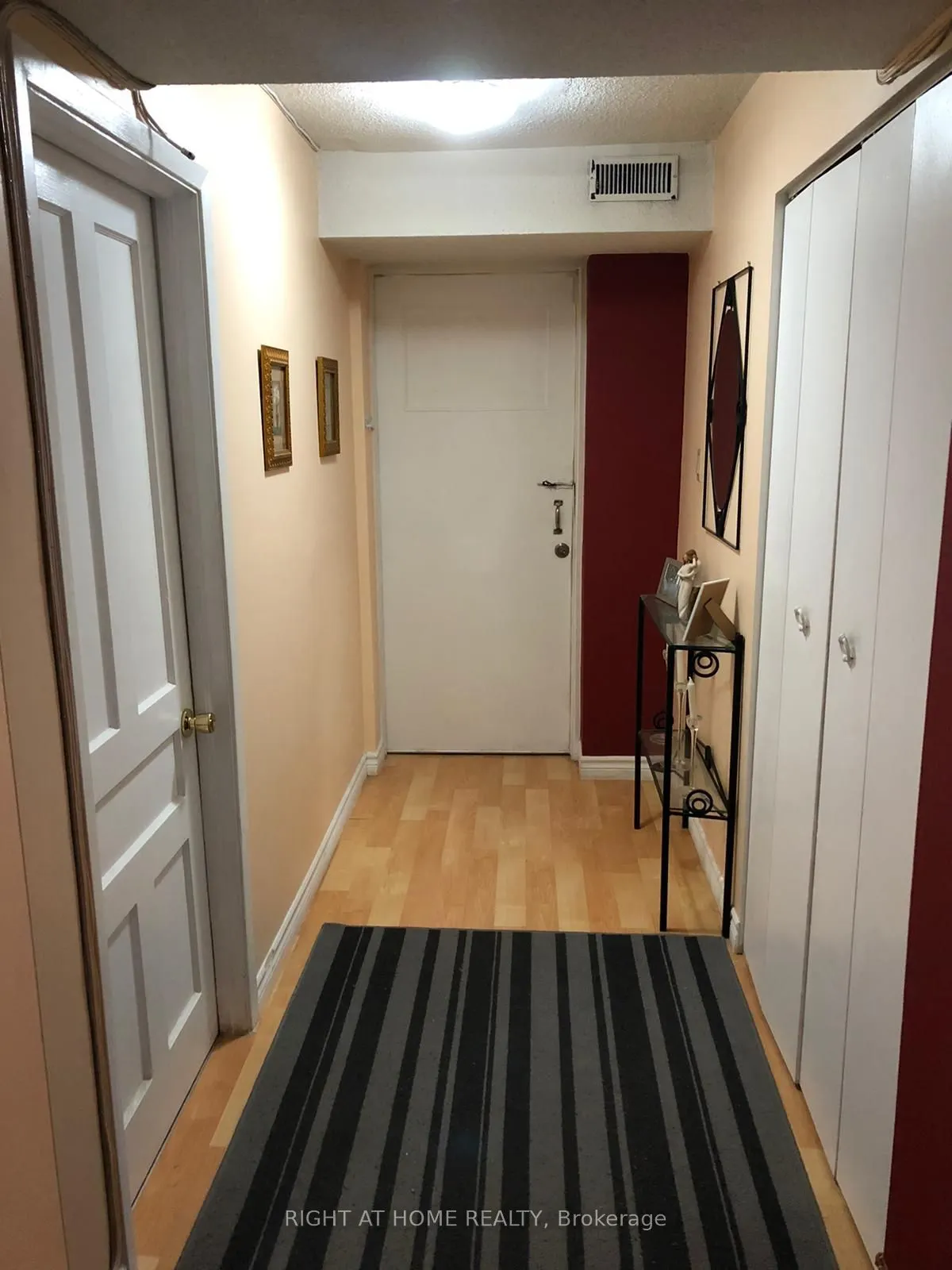 2123 Lawrence Avenue W, ##1