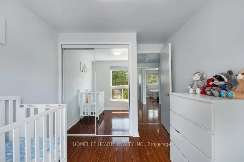 120 Hansen Road N
