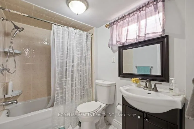 120 Hansen Road N