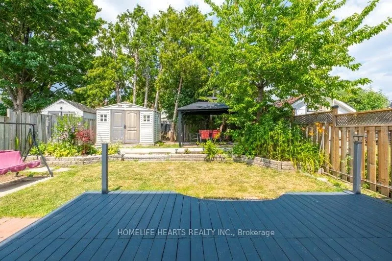 120 Hansen Road N