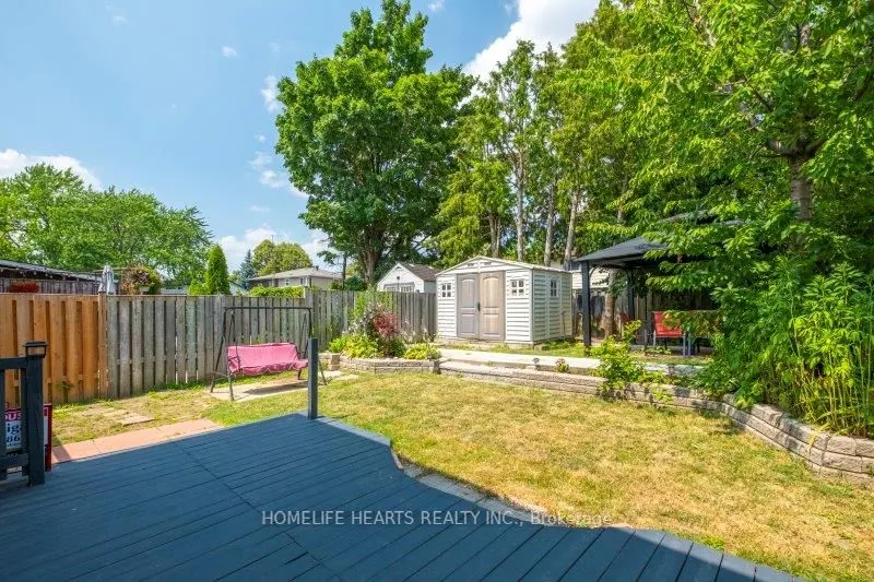 120 Hansen Road N