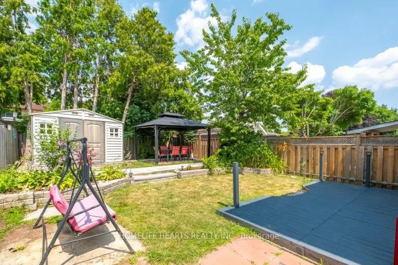 120 Hansen Road N