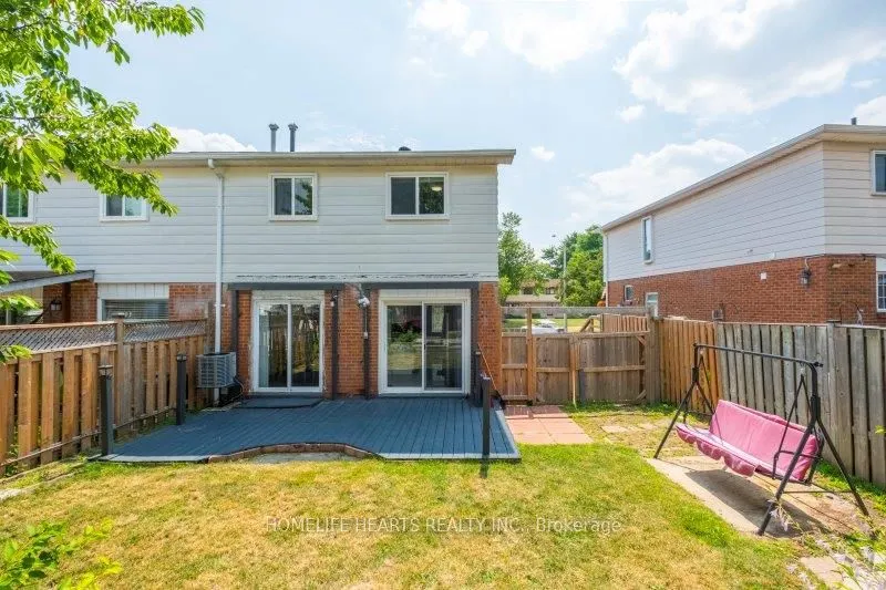 120 Hansen Road N