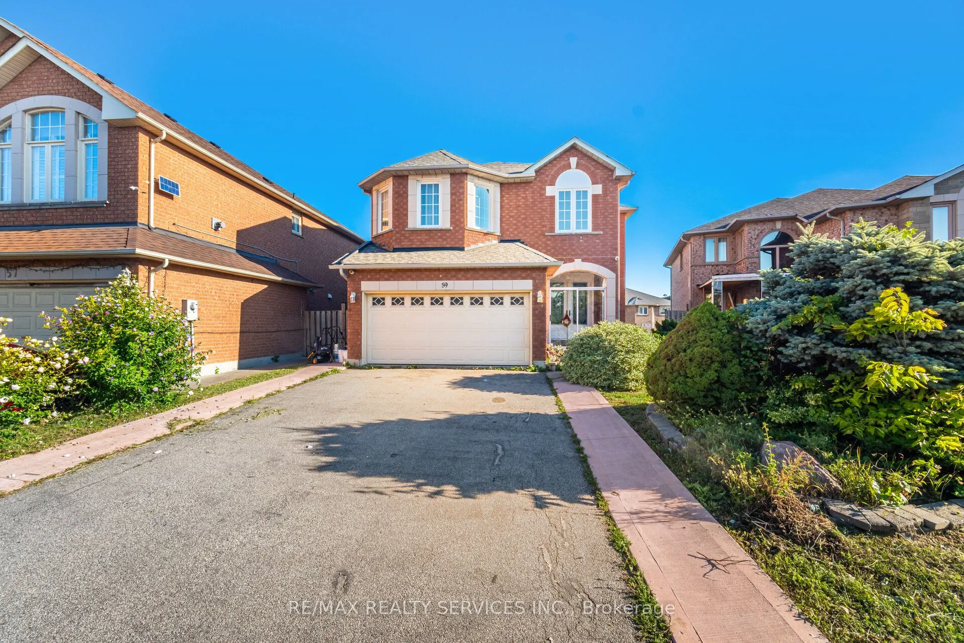 59 Hullen Crescent