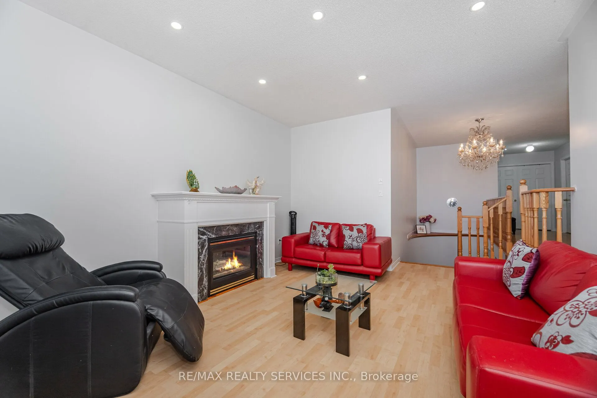 59 Hullen Crescent