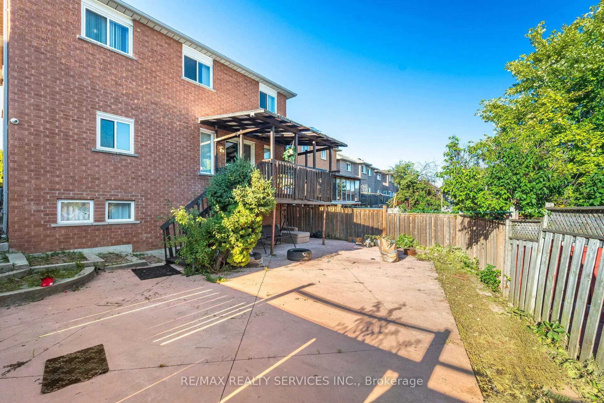 59 Hullen Crescent