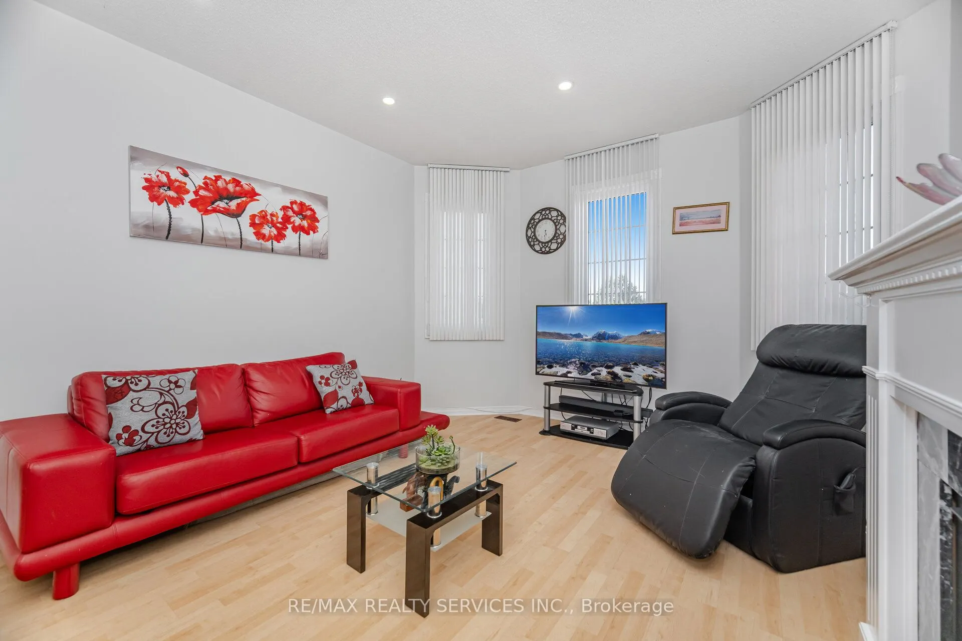 59 Hullen Crescent