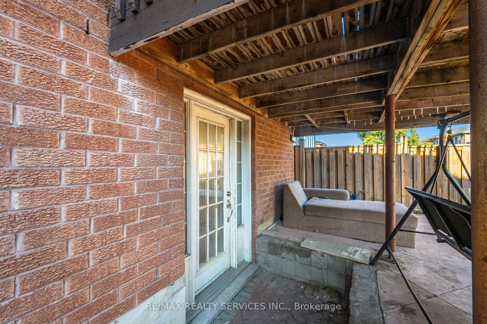 59 Hullen Crescent