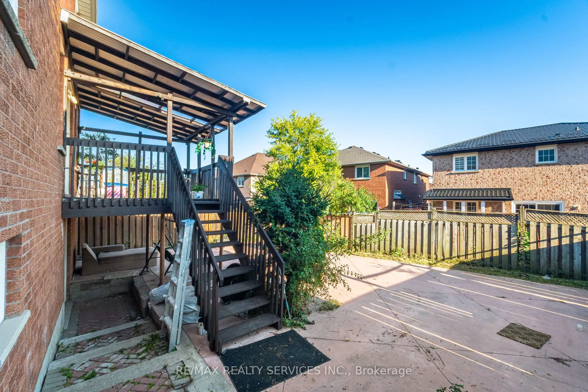 59 Hullen Crescent