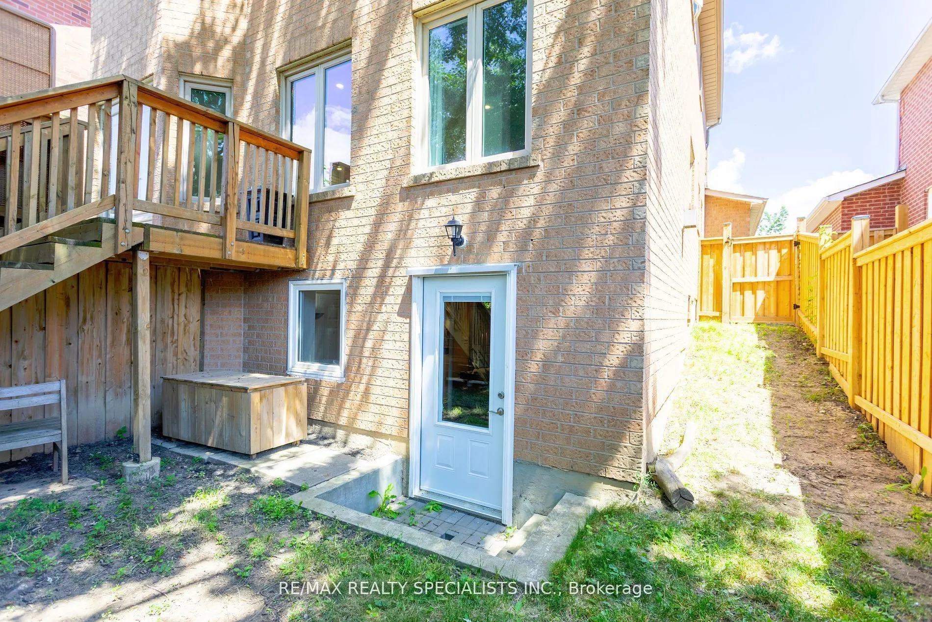 3872 Periwinkle Crescent