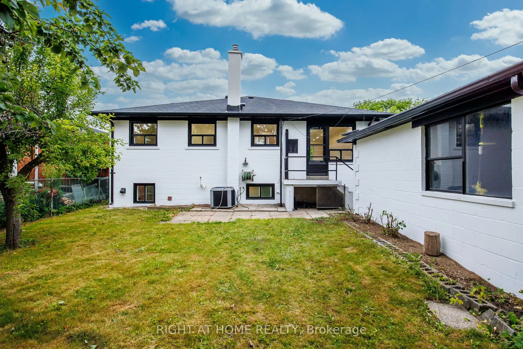 53 Lawnside Drive