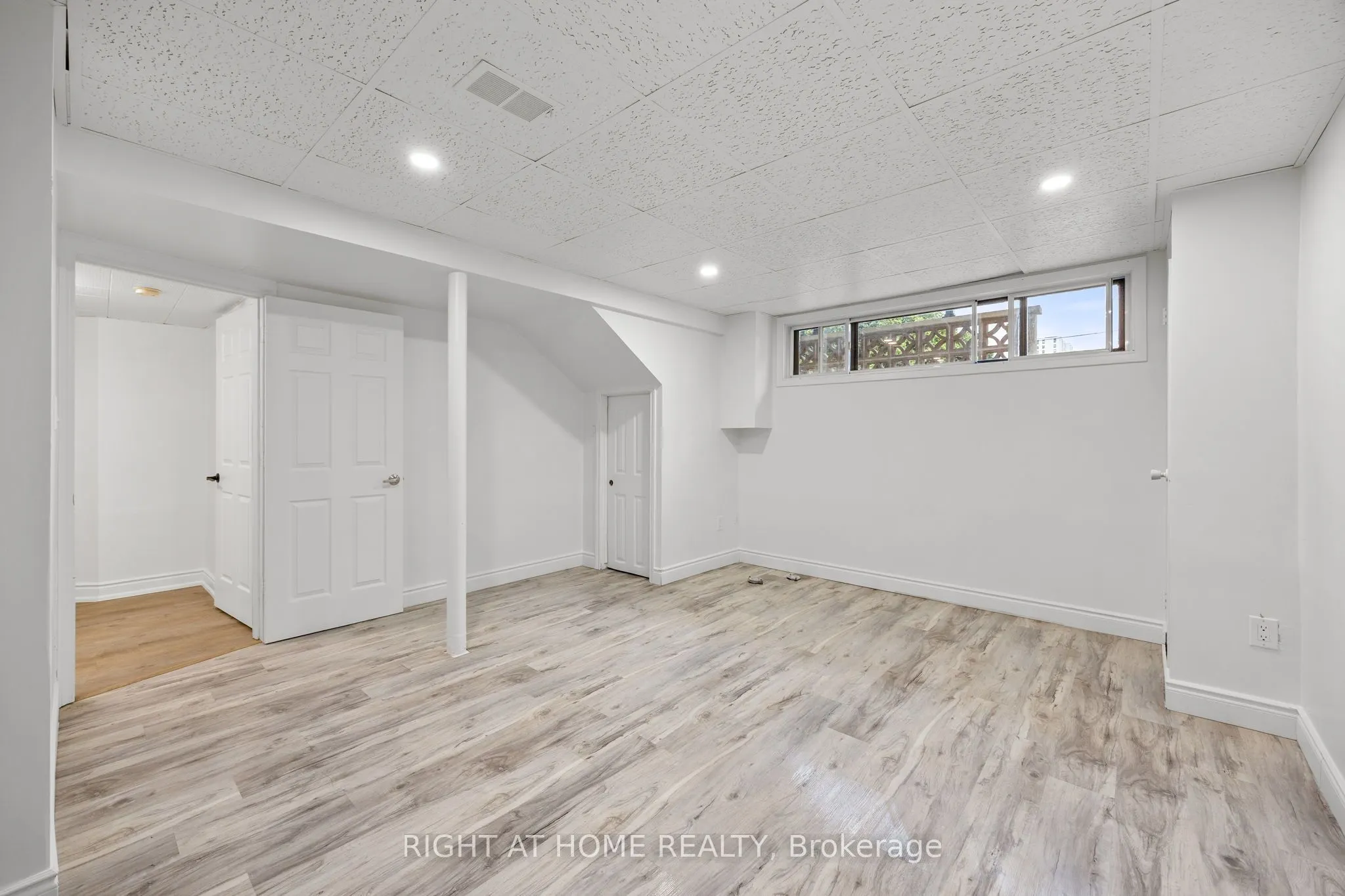 53 Lawnside Drive