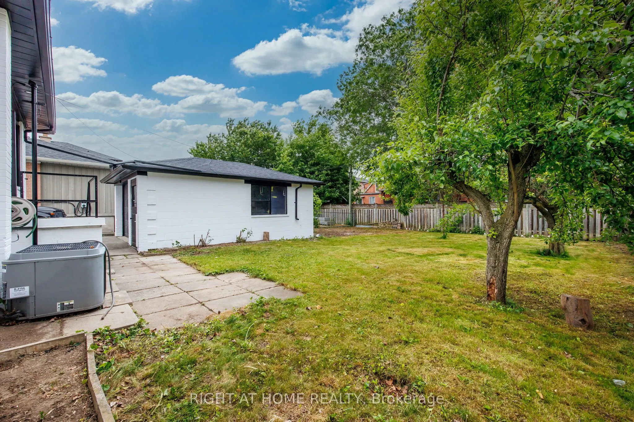 53 Lawnside Drive