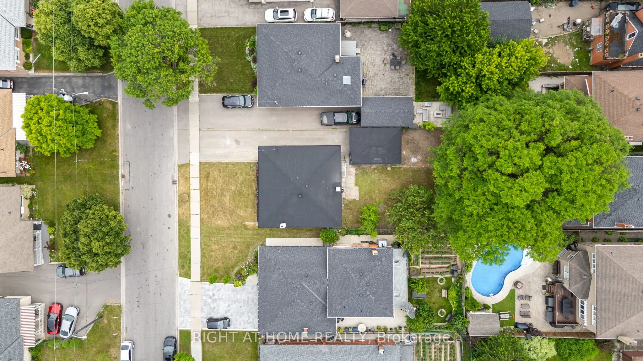 53 Lawnside Drive