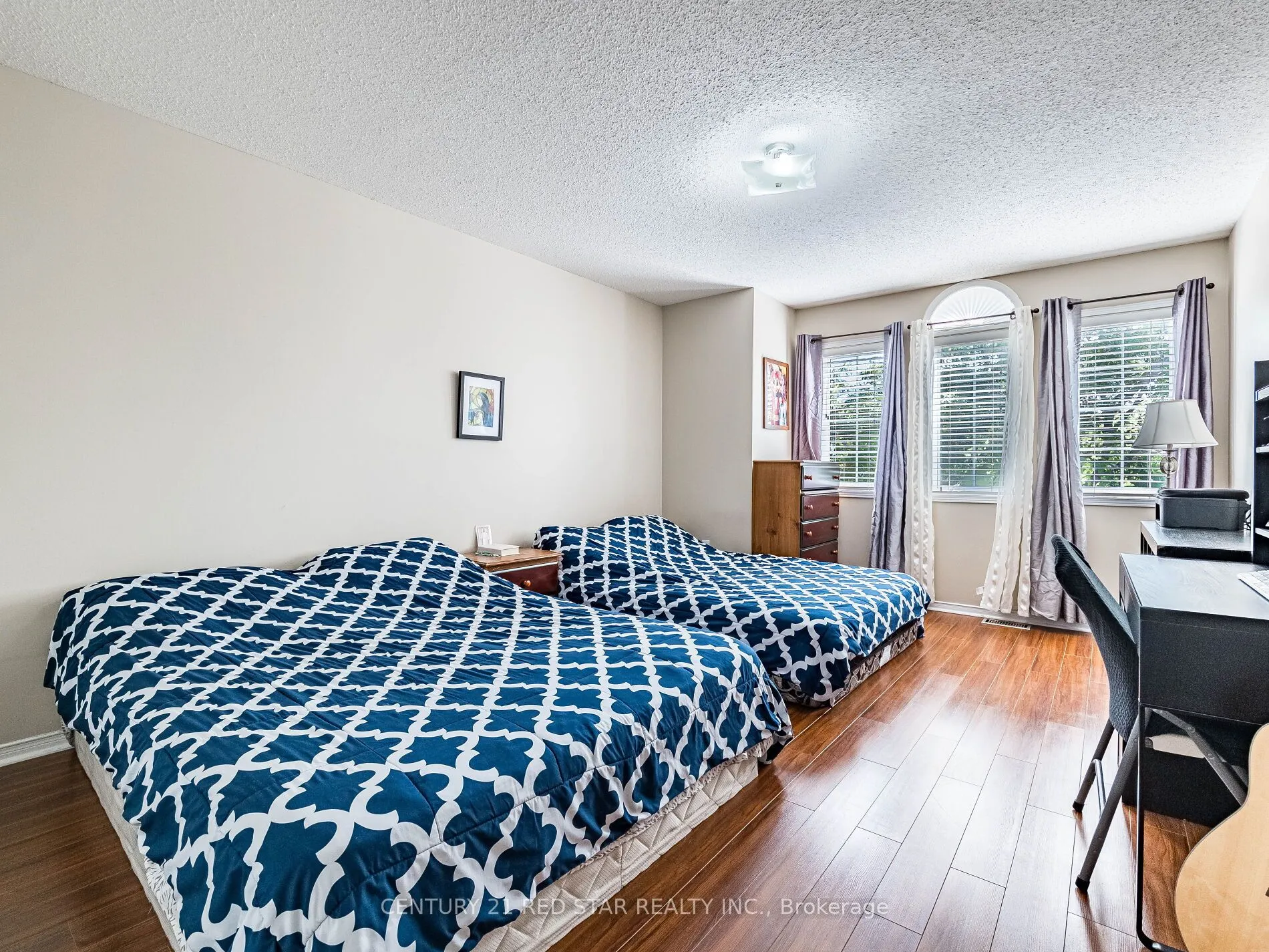 37 Oakmeadow Drive