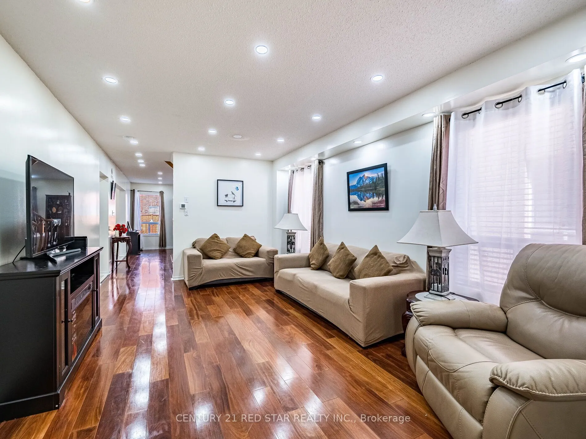 37 Oakmeadow Drive
