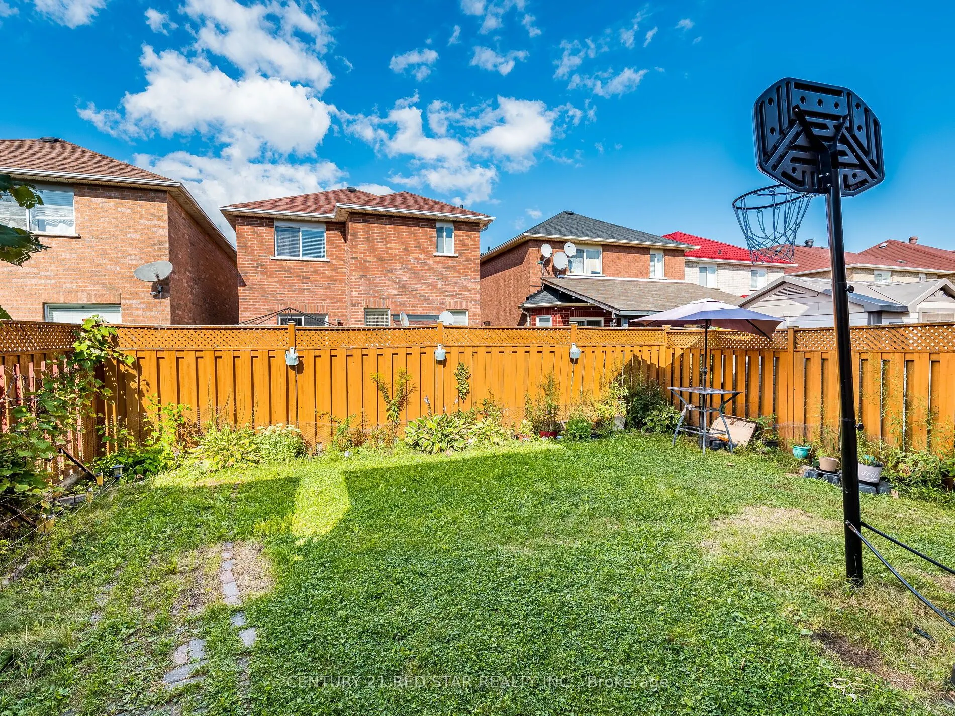 37 Oakmeadow Drive