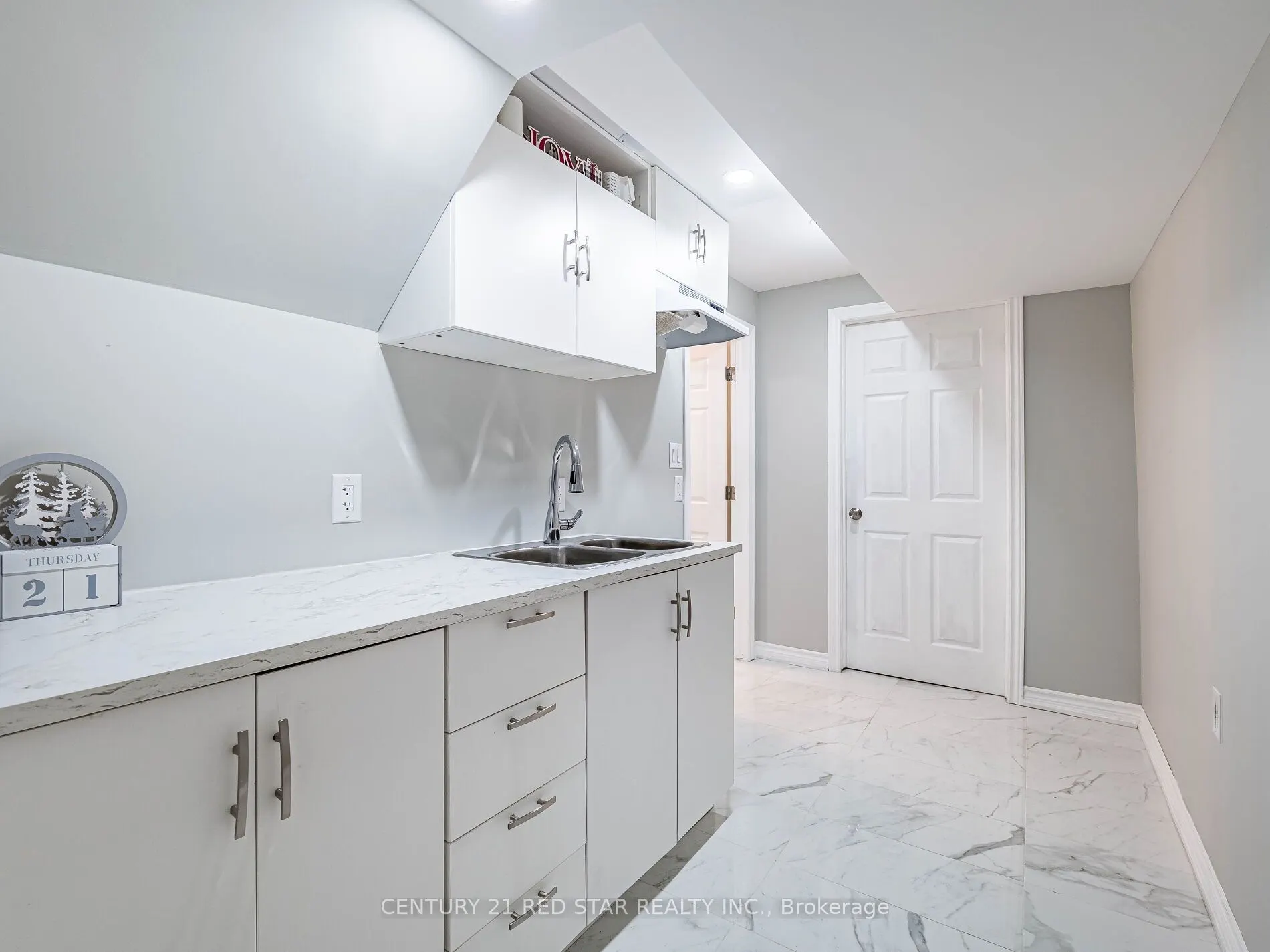 37 Oakmeadow Drive