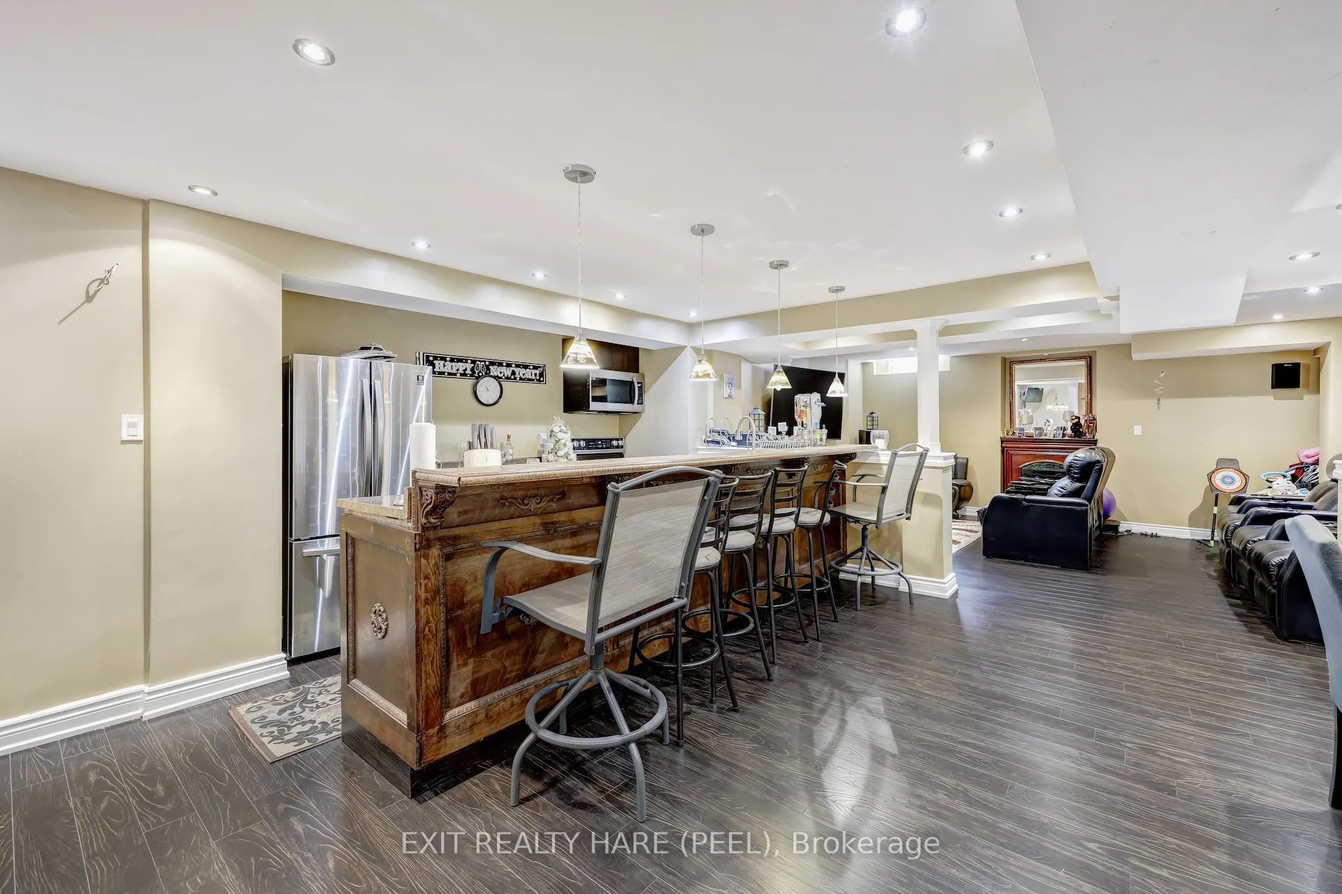 23 Fontainebleu Road