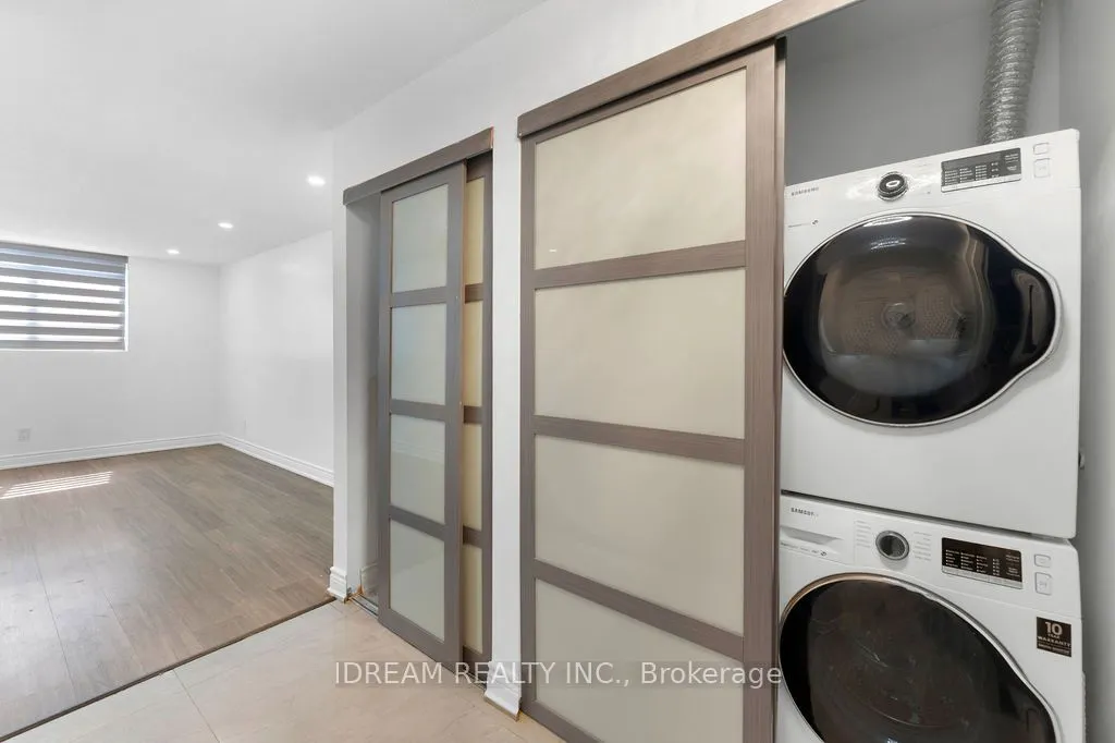 25 Agnes Street, #1208
