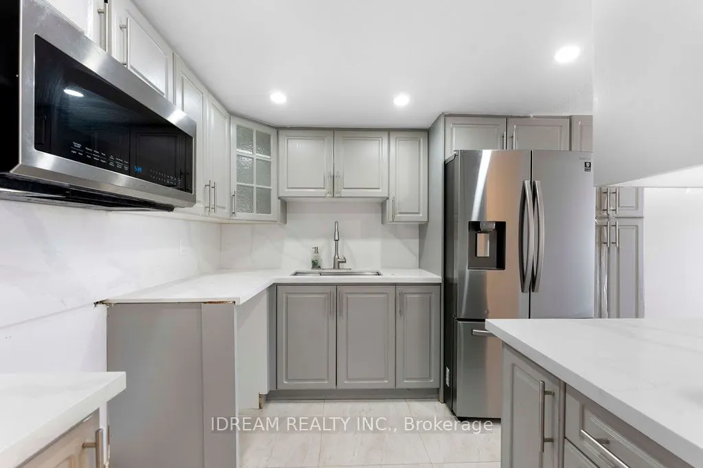 25 Agnes Street, #1208