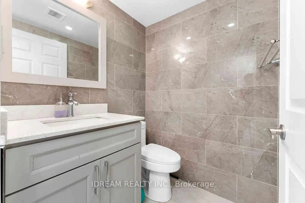 25 Agnes Street, #1208