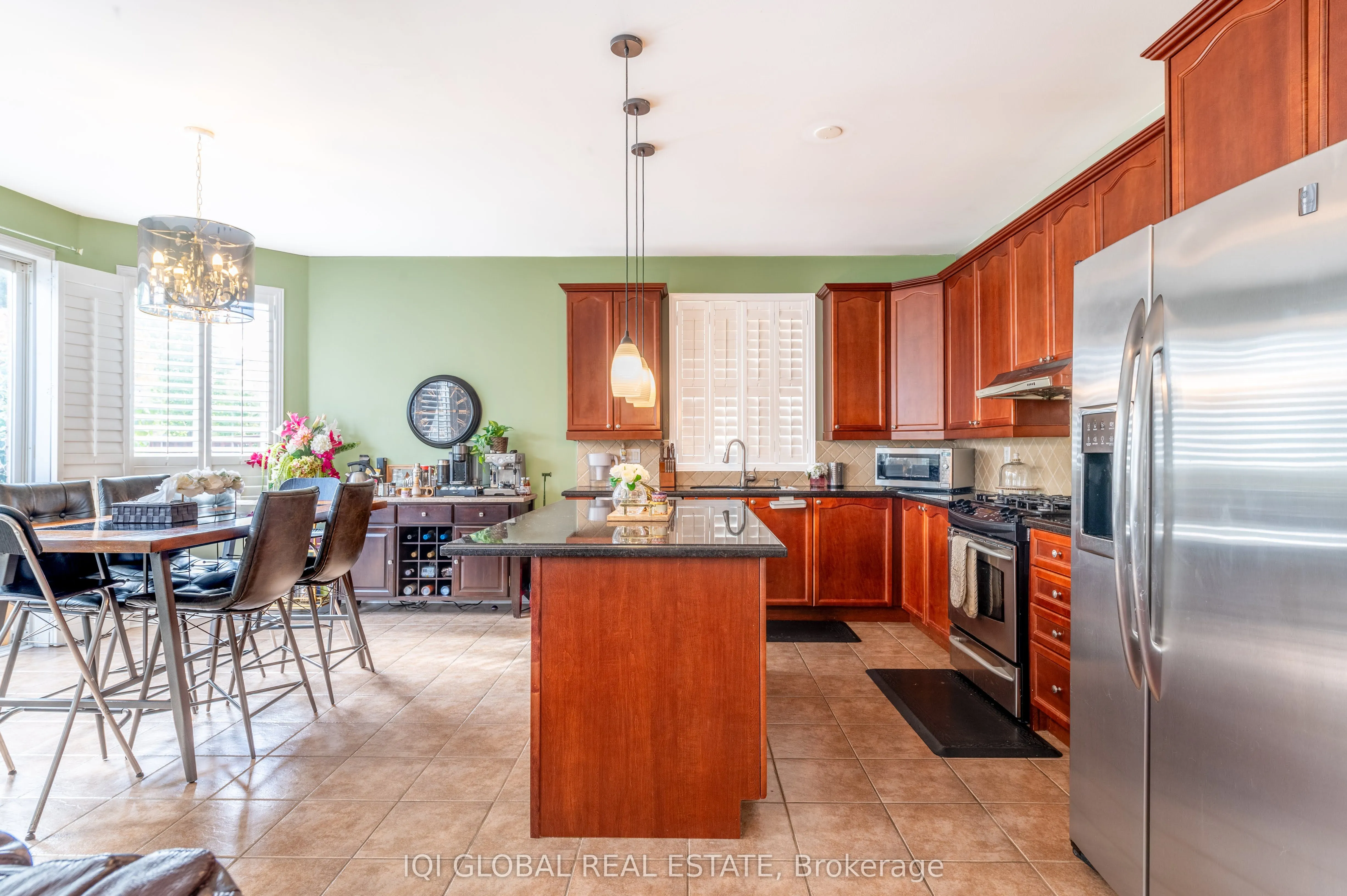 3838 Larisa Grove